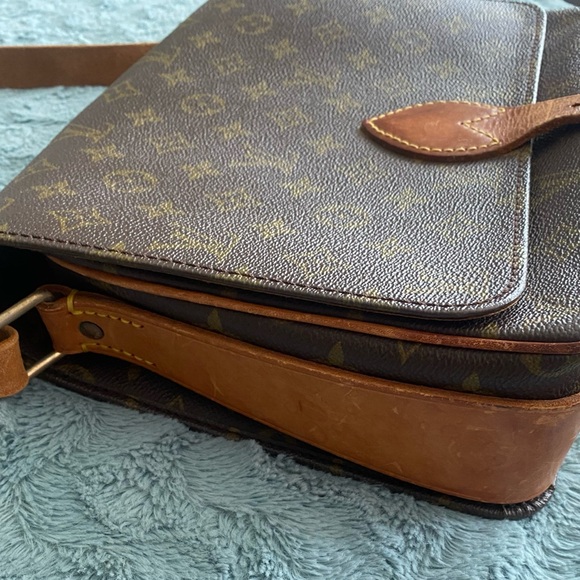 Authentic Louis Vuitton Cartouchiere Crossbody - Picture 5 of 10